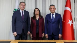 Özgür Özel, bugün DEM Parti heyetiyle görüşecek: Kritik buluşma saat 12.30’da